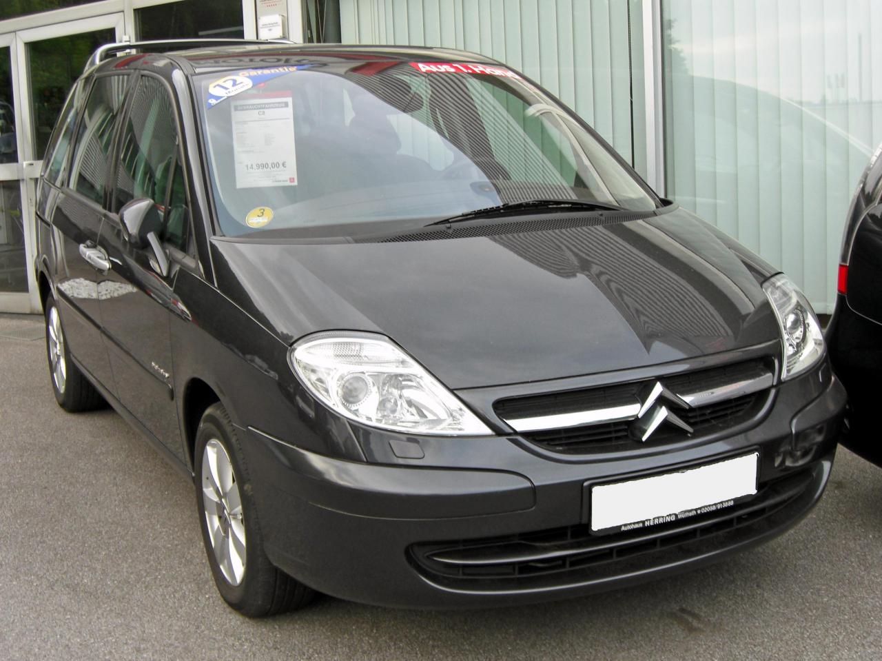 Фото citroen c8